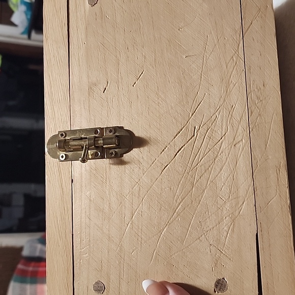 HANDMADE WOODEN BOX WITH  LID AND  LOCK - Picture 7 of 10